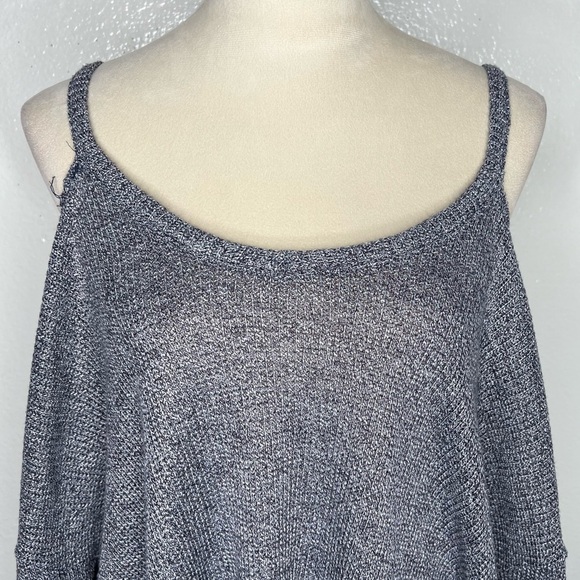 ANTHROPOLOGIE Deletta Millipa Cold Shoulder Pullover Sweater Navy Size Small - Picture 4 of 11